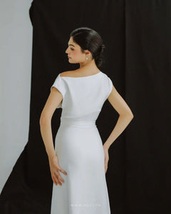 Minimalist one-shoulder wedding dress - D1642 - POXI