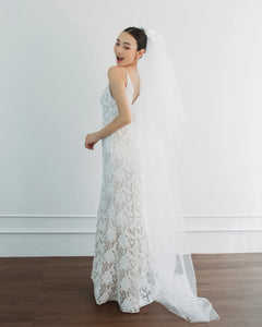 The lace wedding dress with spaghetti-strap-neck modern is charming and delicate - D1730 - POXI