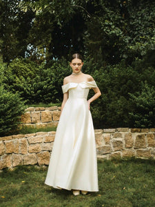Elegant off-the-shoulder wedding dress - D1796 - POXI