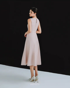 Minimalist pink midi party dress with boat neck and sleeveless - D1815 - POXI