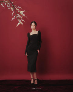 Minimalist black square neck dress with unique pleated detail and long sleeve - D1839 - POXI